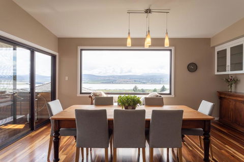 River Haven Serene Spacious With River Views - Dalby Accommodation 1