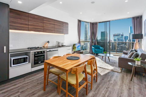 River-View Unit With Rooftop Pool Near Museums - Dalby Accommodation 1