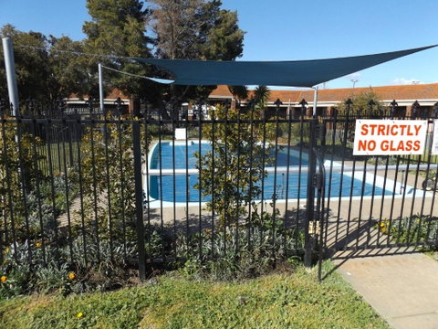 Rivergum Motel - Dalby Accommodation 3