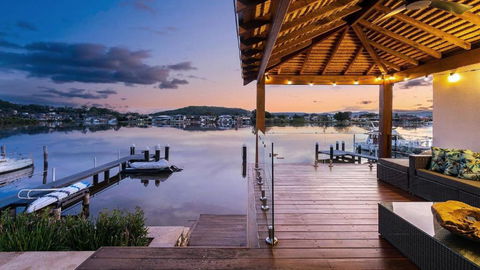 Riverside Retreat - Absolute Waterfront - Dalby Accommodation 0