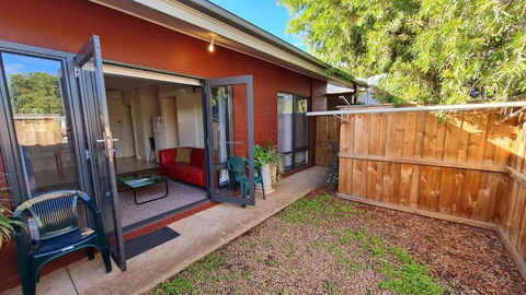 Rise N Shine - Affordable 50sqm Garden Apartment - Dalby Accommodation 0