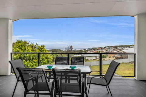 Salty Views - Dalby Accommodation 0