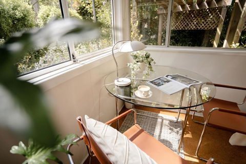 Romantic Garden Cottage With Home Cinema - Dalby Accommodation 0