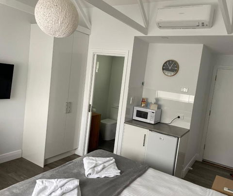 Robe Nampara Cottages - Dalby Accommodation 3