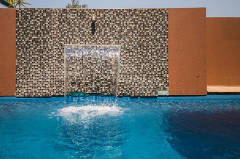 Rocky Resort Motor Inn - Dalby Accommodation 3