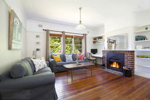 Rodova Cottage - Dalby Accommodation 0