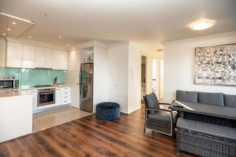 Rome Sky Villa - Dalby Accommodation 2