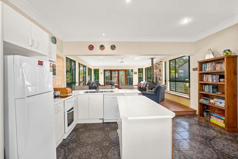 Ronnies Cottage - Dalby Accommodation 3