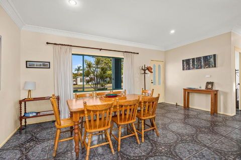 Ronnies Cottage - Dalby Accommodation 2