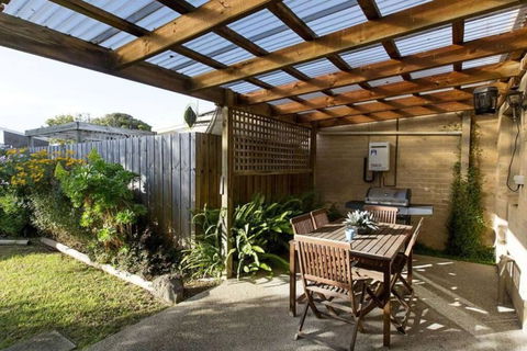 Rose Cottage - Dalby Accommodation 0