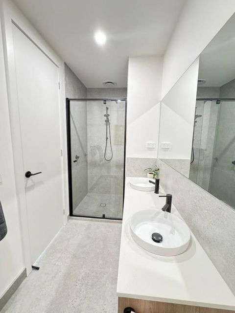 Royalty Living - Dalby Accommodation 2