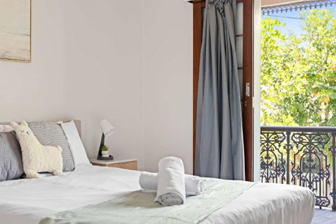 Rustic Queen Room In Glebe - Next To USYD - Shared Bathroom - Dalby Accommodation 1