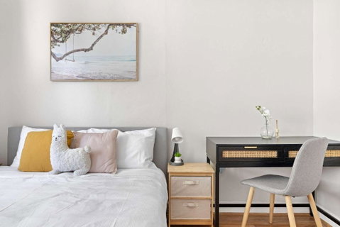 Rustic Queen Room In Glebe - Next To USYD - Shared Bathroom - Dalby Accommodation 2