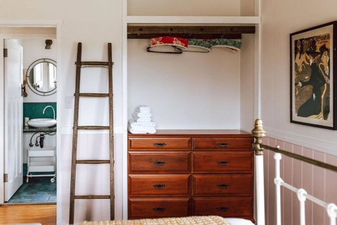 S U N S E T S H A C K Binalong - Dalby Accommodation 2