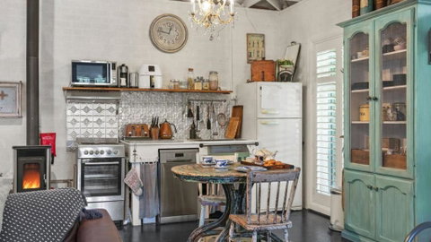 Saint Eloi Le Studio - Dalby Accommodation 1