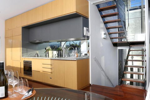 Saint George - The Townhouse - Dalby Accommodation 3