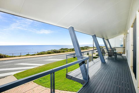 Salt - Aldinga Beach - C21 SouthCoast Holidays - Dalby Accommodation 1
