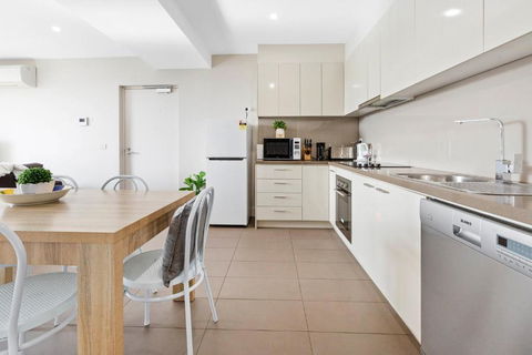 Salt Five Apartment Sorrento - Main Street Location - Dalby Accommodation 3