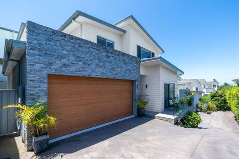 Salt On Morrow - Dalby Accommodation 1