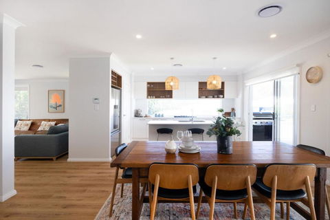 Saltwood - Dalby Accommodation 2