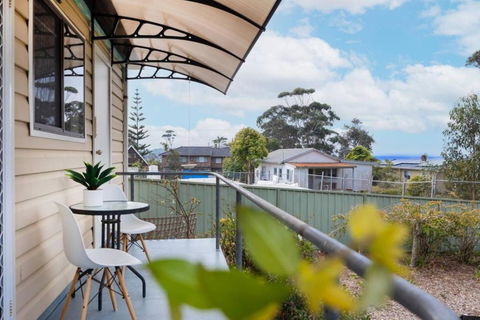 Salty Vibes - Dalby Accommodation 1