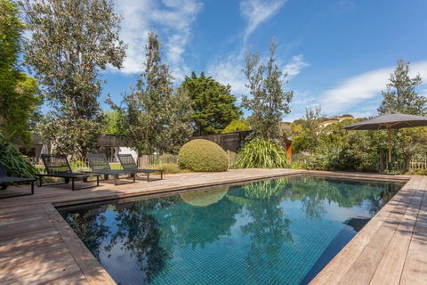 Samantha - Dalby Accommodation 0