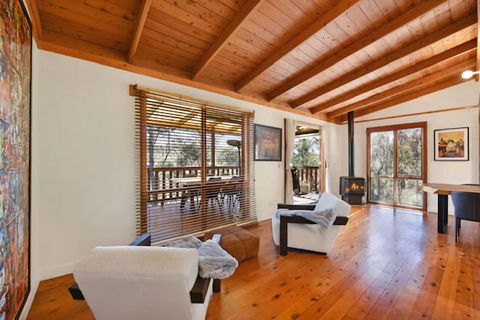 Samsara Blue Mountains - Dalby Accommodation 1