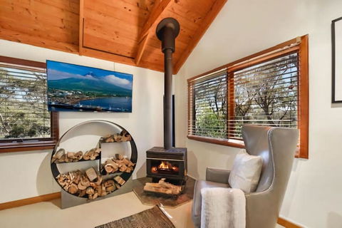 Samsara Blue Mountains - Dalby Accommodation 3