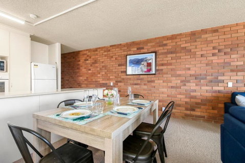 San Clemente Unit 4 24 Orvieto Terrace - Dalby Accommodation 1