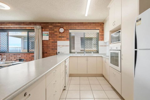 San Clemente Unit 4 24 Orvieto Terrace - Dalby Accommodation 2