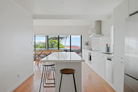 San Remo Panorama By Ready Set Stay - BYO LINEN & TOWELS - Dalby Accommodation 3