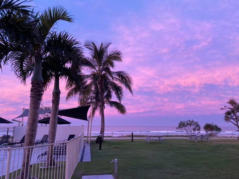San Simeon Beachfront Apartments Tugun - Dalby Accommodation 3