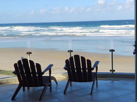 Sanbah-Surf, Views, Beach - Dalby Accommodation 0