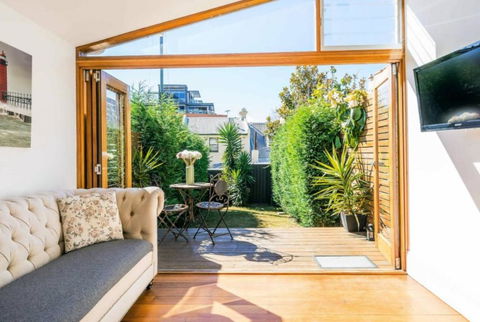 Sanctuary At The Rocks - Dalby Accommodation 0