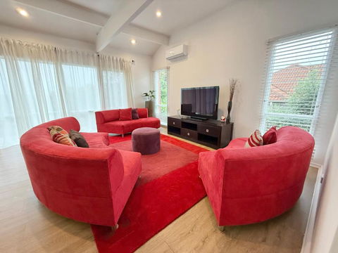 Sanrio Dream Villa Family Retreat With Views - Dalby Accommodation 0