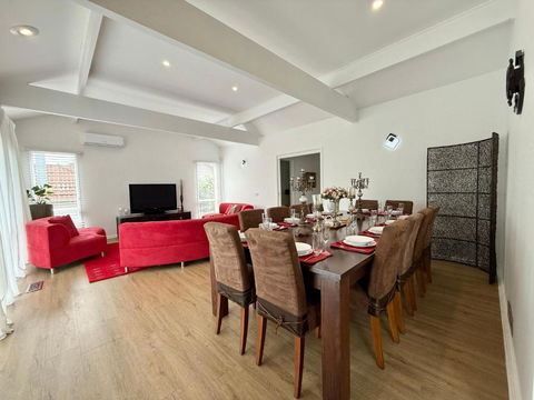Sanrio Dream Villa Family Retreat With Views - Dalby Accommodation 2
