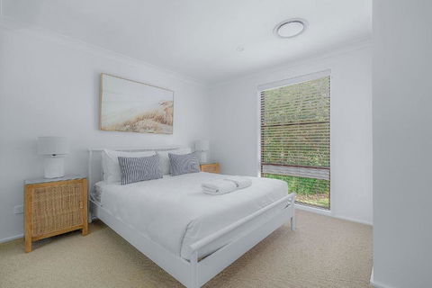 Sandalwood At Huskisson - Dalby Accommodation 0