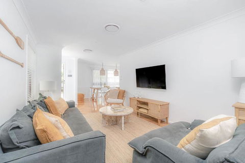 Sandalwood At Huskisson - Dalby Accommodation 3