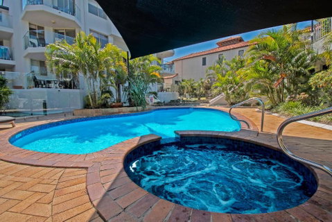 Sandcastles On Currumbin Beach - Dalby Accommodation 2