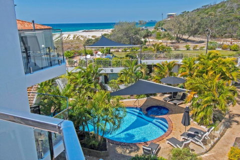 Sandcastles On Currumbin Beach - Dalby Accommodation 0