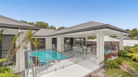 Sandcastles - Palm Cove - Dalby Accommodation 0