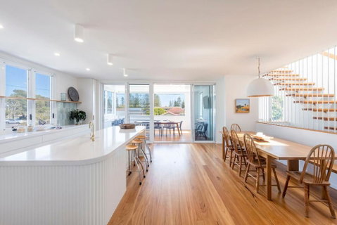 Sandhurst - Oceanstays - Dalby Accommodation 0