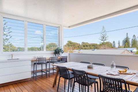 Sandhurst - Oceanstays - Dalby Accommodation 3