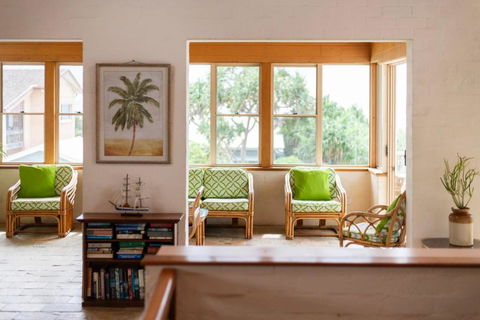 Sandilands One - Oceanstays - Dalby Accommodation 3