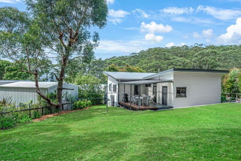 Sandlines At Hyams Beach - Dalby Accommodation 2