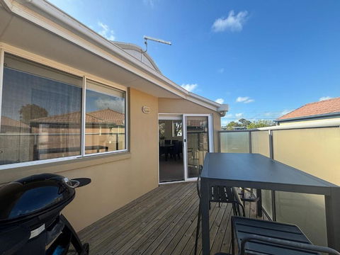 Sandpiper 10 - Close To Town And Beach - Dalby Accommodation 3