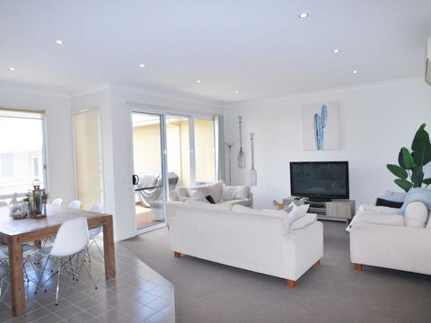 Sandpiper 3 - Close To Town And Beach - Dalby Accommodation 1