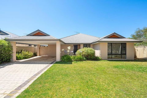 Sandpiper House - Family & Pet Friendly - Dalby Accommodation 0