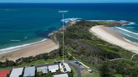 Sandrift Two - Oceanstays - Dalby Accommodation 3