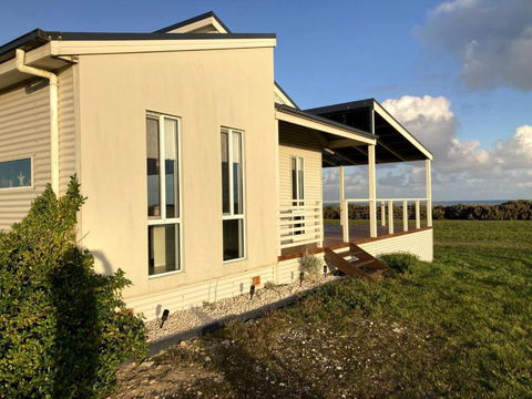 Sandy Bottoms Beach Escape - Dalby Accommodation 0